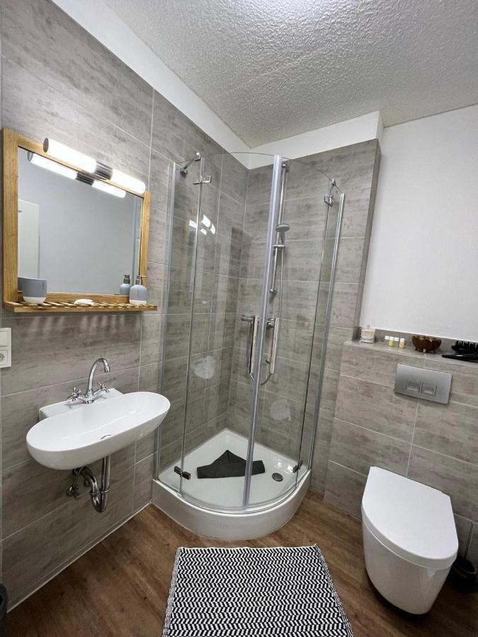 Rooms4ring Privathaus mit Pool nähe Nürburgring Adenau Exterior foto